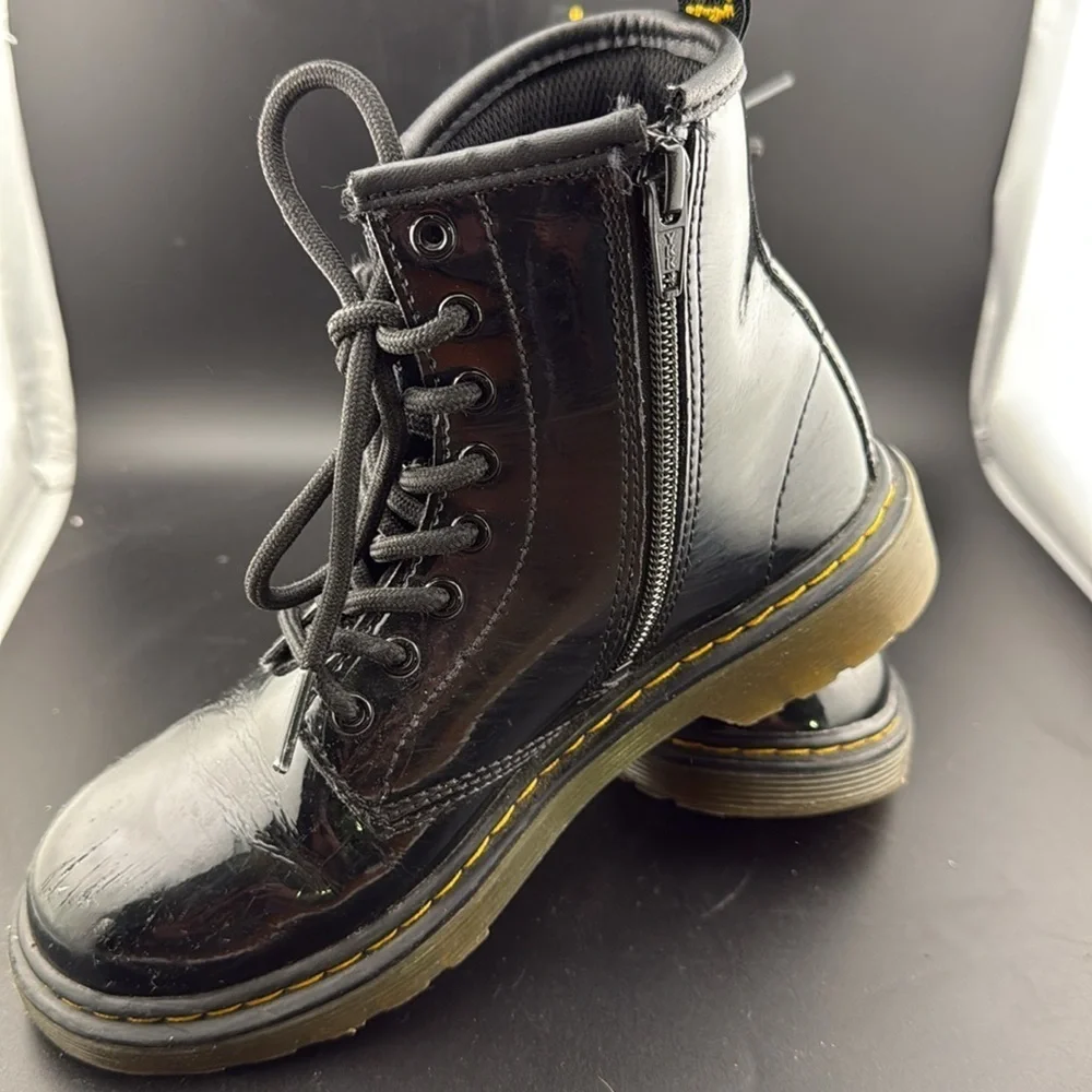 Kids Dr. Martens 1460 Patent Leather Black Lace Up Boots With Side Zipper Size 2